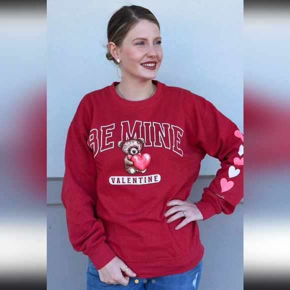 Simply Southern Tops - EUC Simply Southern "Be Mine🐻🩷🤍Valentine Crewneck Sweatshirt" Red❤️ Sz XS-S